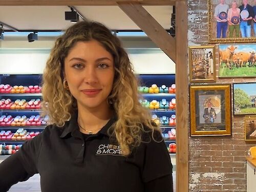 Assistante commerciale et ambassadrice de la marque en ligne